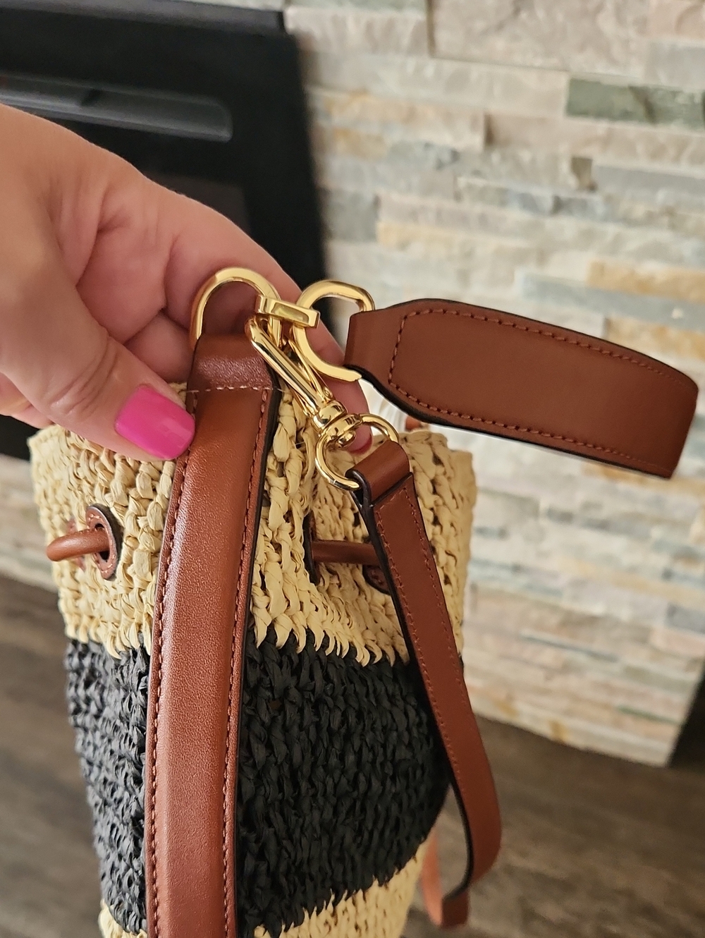 Lauren Ralph Lauren Raffia Straw Large Striped Andie Drawstring Shoulder Bag - Picture 6 of 9